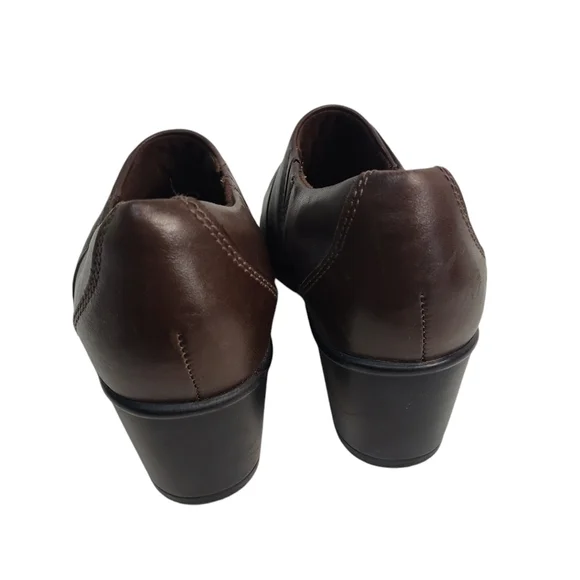 Elegant Brown Women's Shoes - Picture 4 of 8